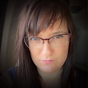 Meet your Posher, Alison